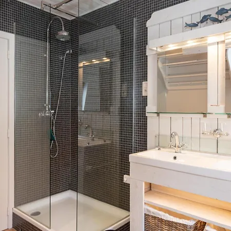 بيت للعطل Tuzzetje *